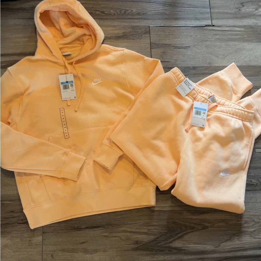 Nike Light Peach Apparel Set NWT
